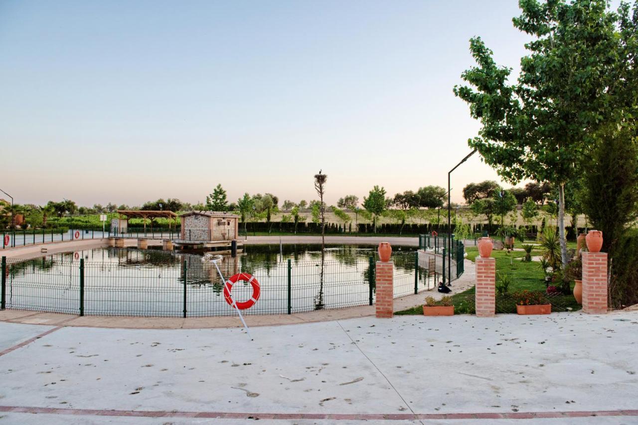 ホテル Complejo Rural La Paloma Arroyo de la Luz エクステリア 写真